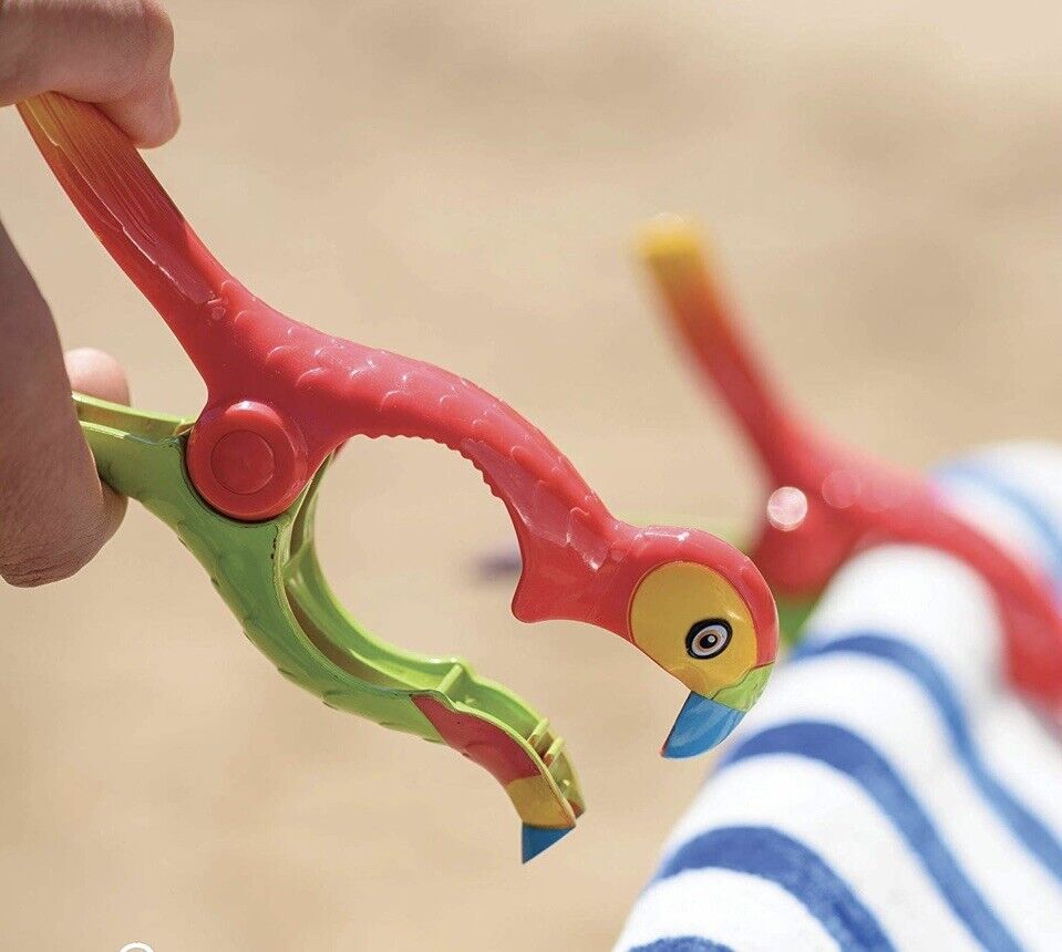 Pack Toalla De Playa a Rayas + 2 Clips en forma de Loro.